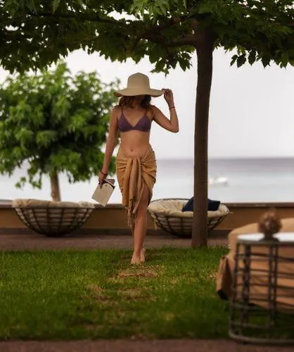 Nikogroup By The Sea 3 *