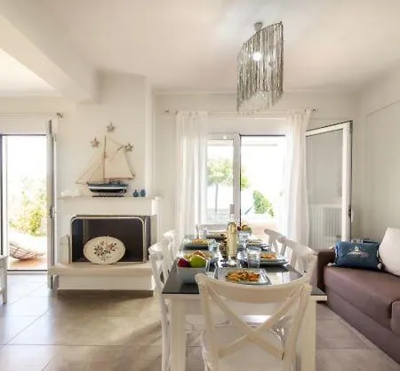 בית נופש Nikogroup By The Sea 3 פוליכרונו