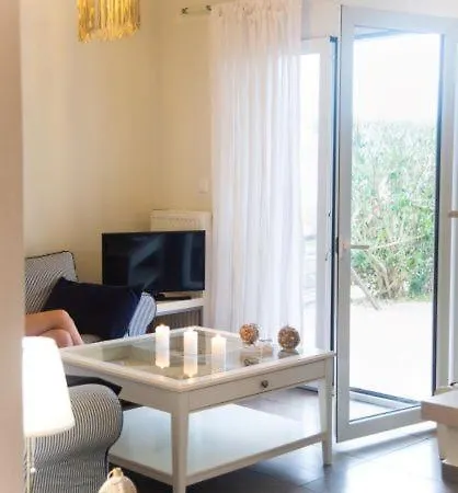 Nikogroup By The Sea 3 Tatil Evi Polychrono