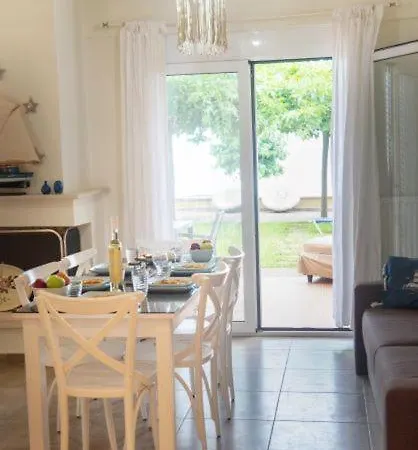 Nikogroup By The Sea 3 Tatil Evi