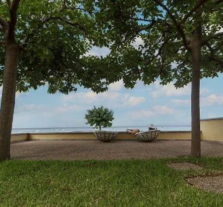 בית נופש Nikogroup By The Sea 3