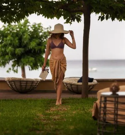 Nikogroup By The Sea 3 *